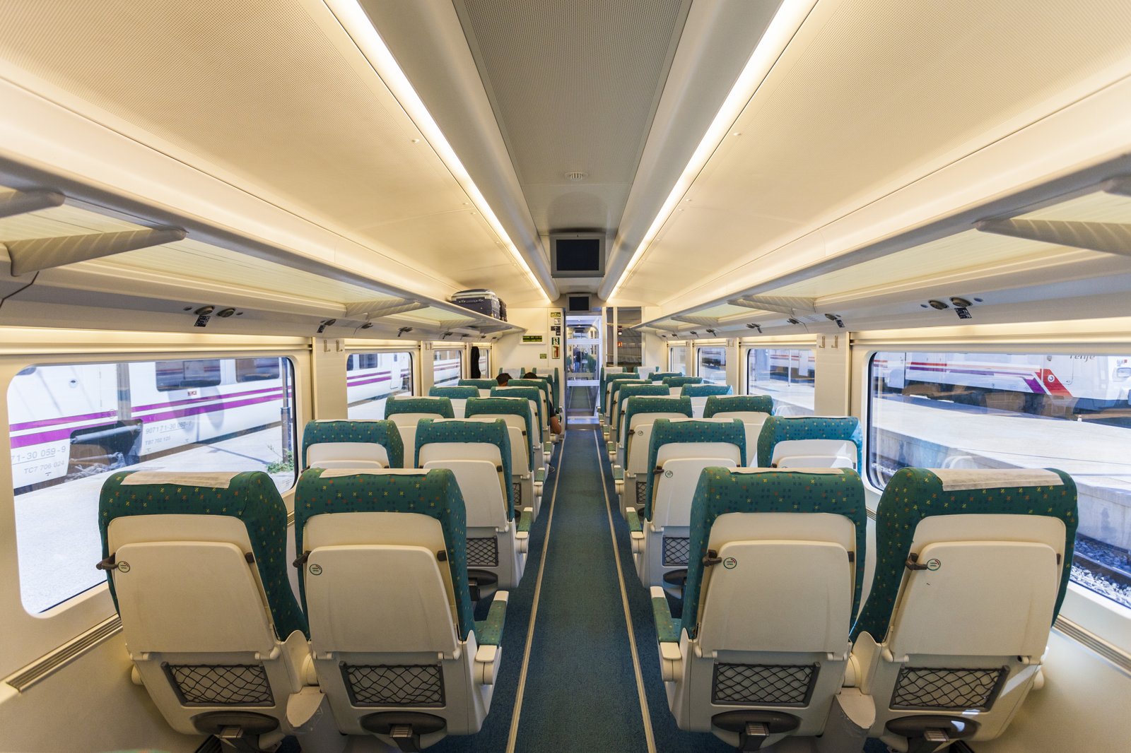 Interior de tren · materiales con reacción al fuego EN 45545-2